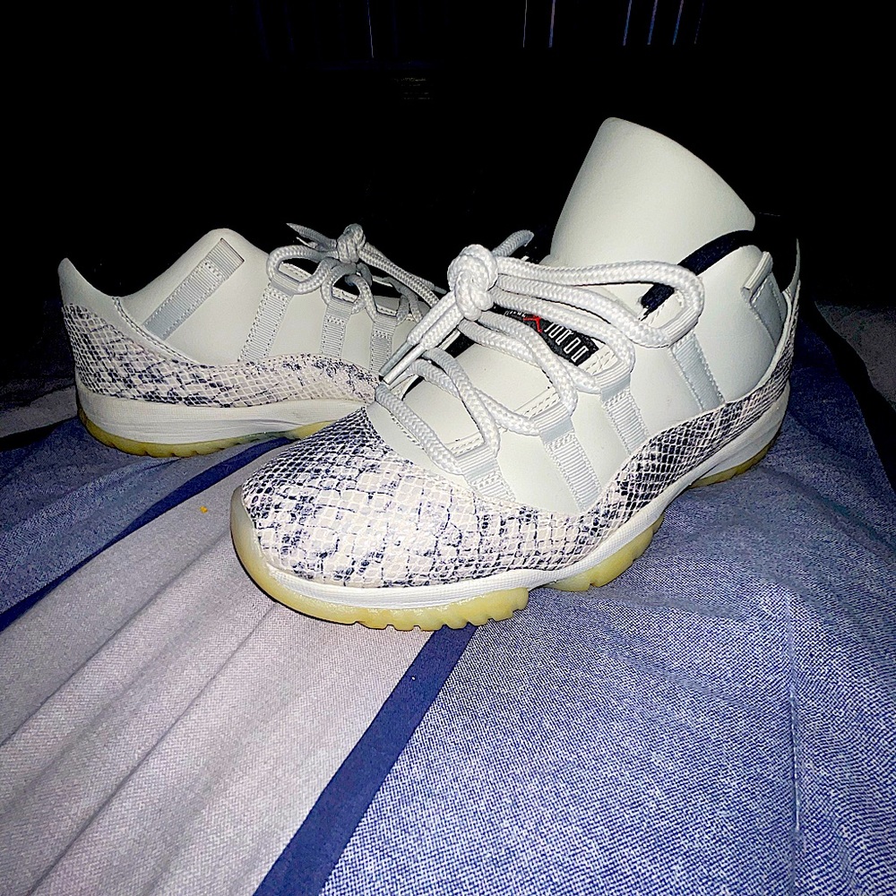 Snakeskin Jordan 11’s. Barely wore them. Very good condition.